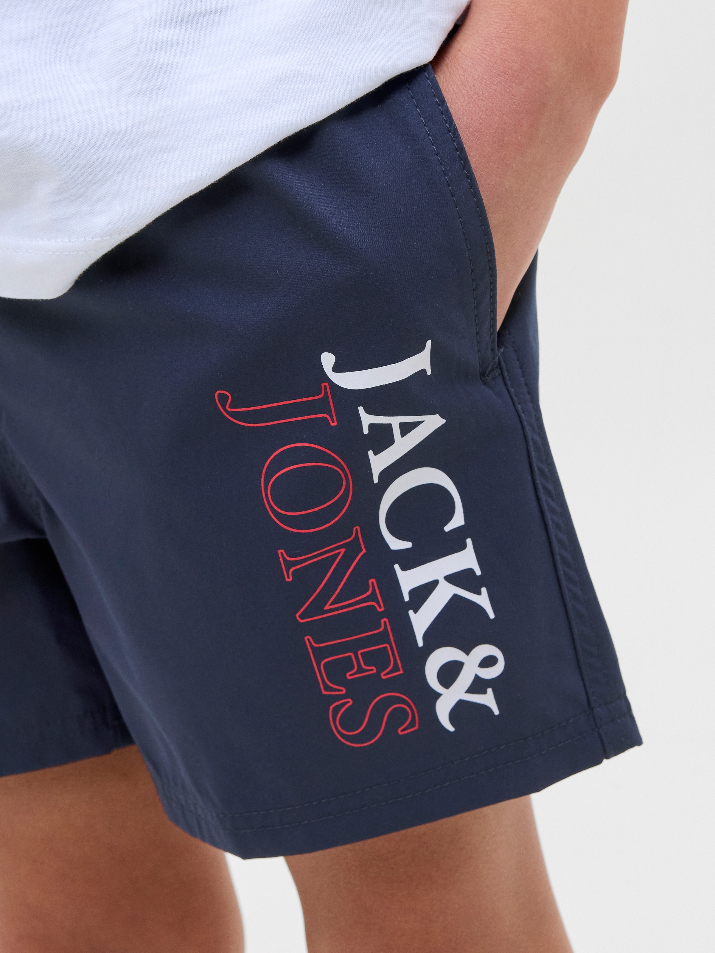 Jack & Jones Junior Badeshorts »JPSTMAUI mit Logoprint und praktischen Taschen«, bedruckt, modisch, regular fit, Web