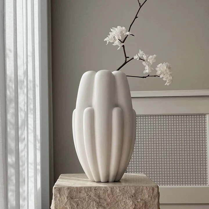 101 Copenhagen - Bloom Slim Vase, mini, bone white