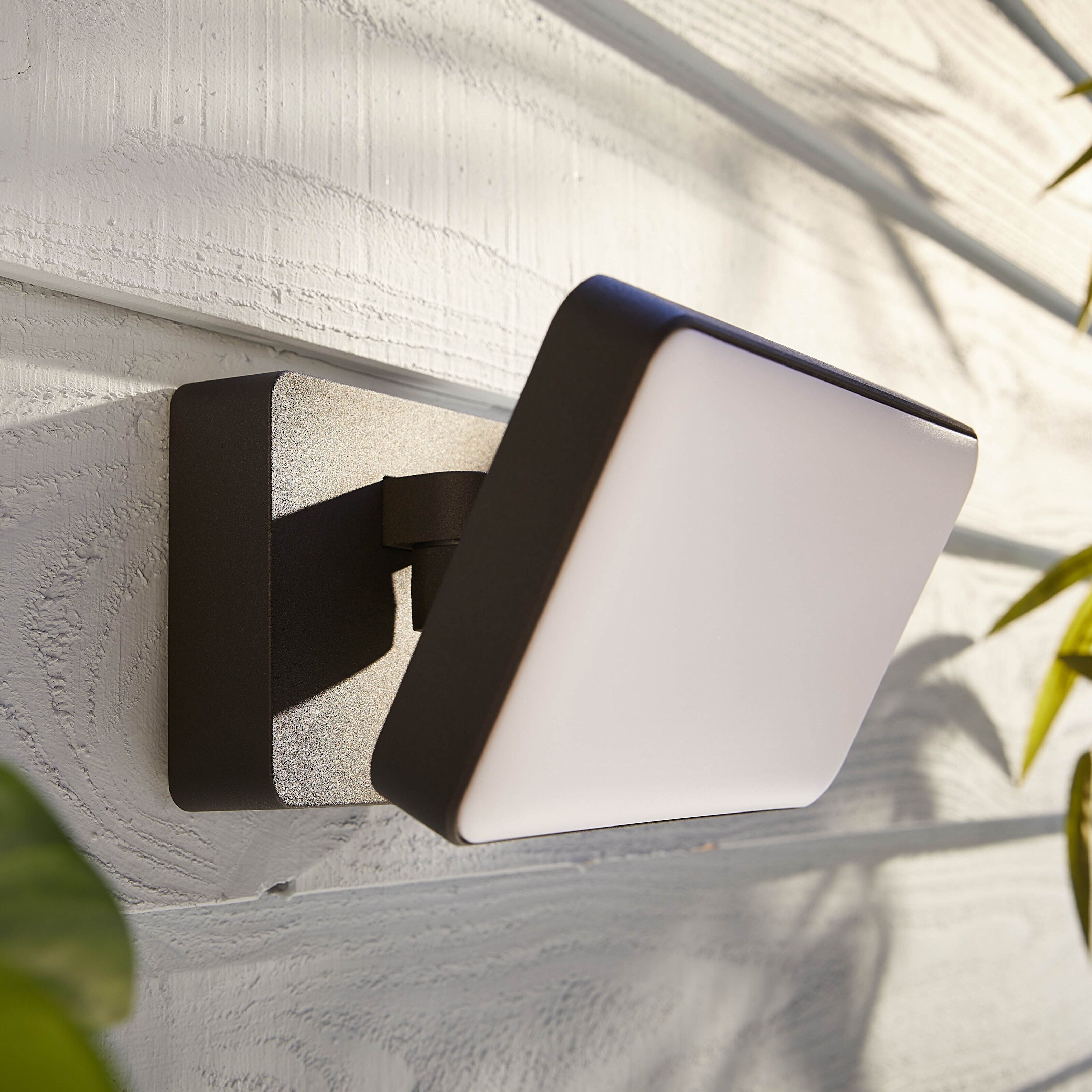 Philips Hue Discover Utendørslyskaster 2250 lm