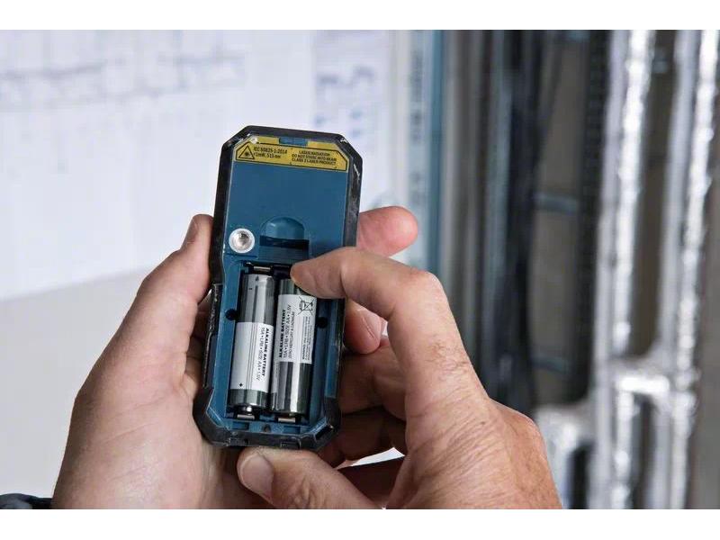 Bosch Professional Laser-Distanzmesser GLM 50-25 G 50 m Grüner Laser für ausgezeichnete Sichtbarkeit des Laserpunkts bei rauen Baustellenbedingungen