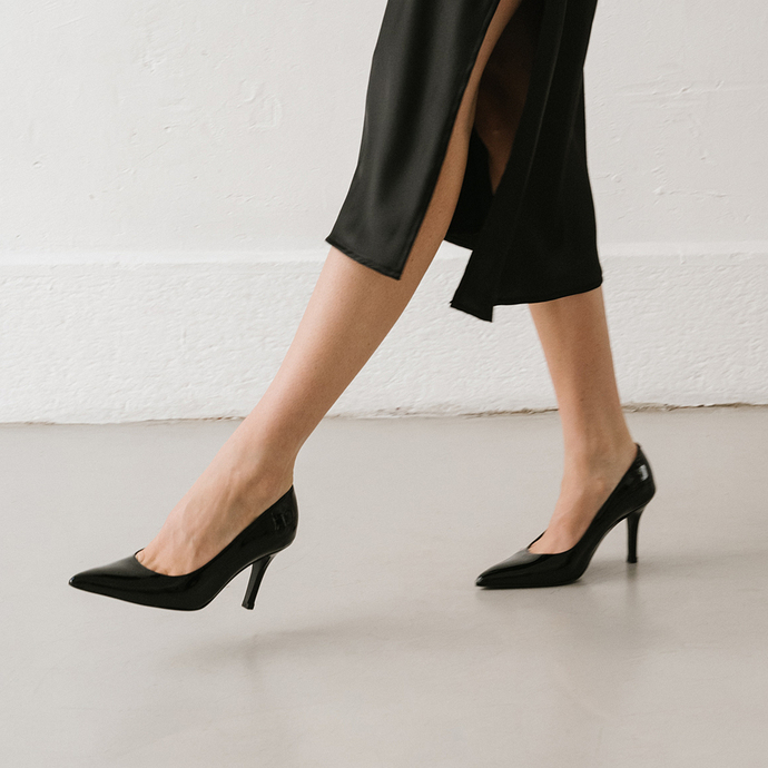 Escarpins à bouts pointus  en cuir vernis noir