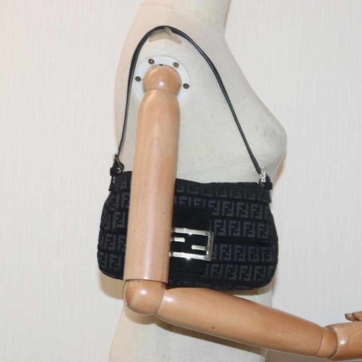 Fendi Vintage Fendi Baguette Mamma Black