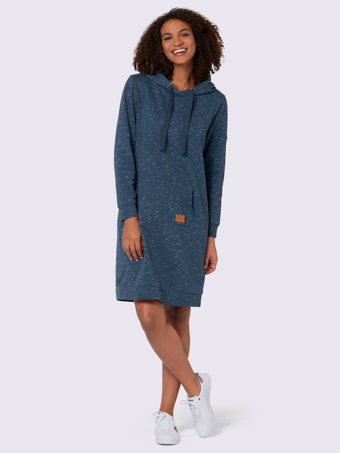 Robe en matière sweat qualité coton doux sur la peau