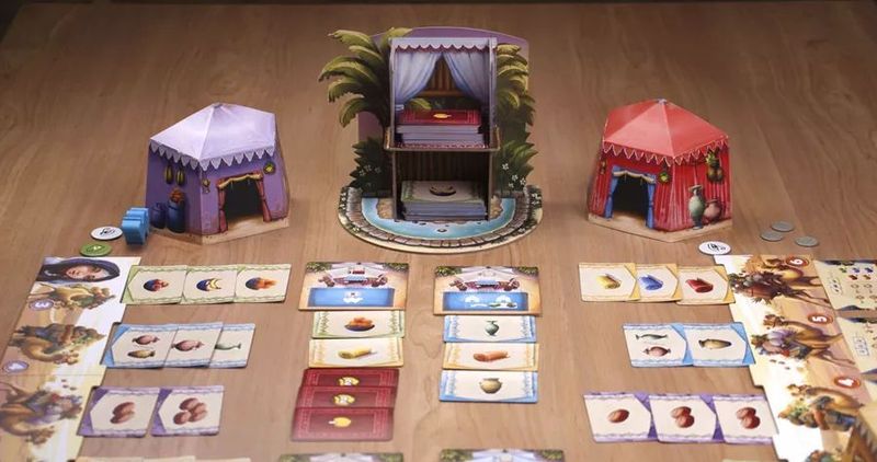 Camel Up: Nieuwe Lading - Het ultieme familiespel voor 3-5 spelers! Leeftijd: 8+. Speeltijd: 45 minuten. Fabrikant: PRETZEL GAMES.