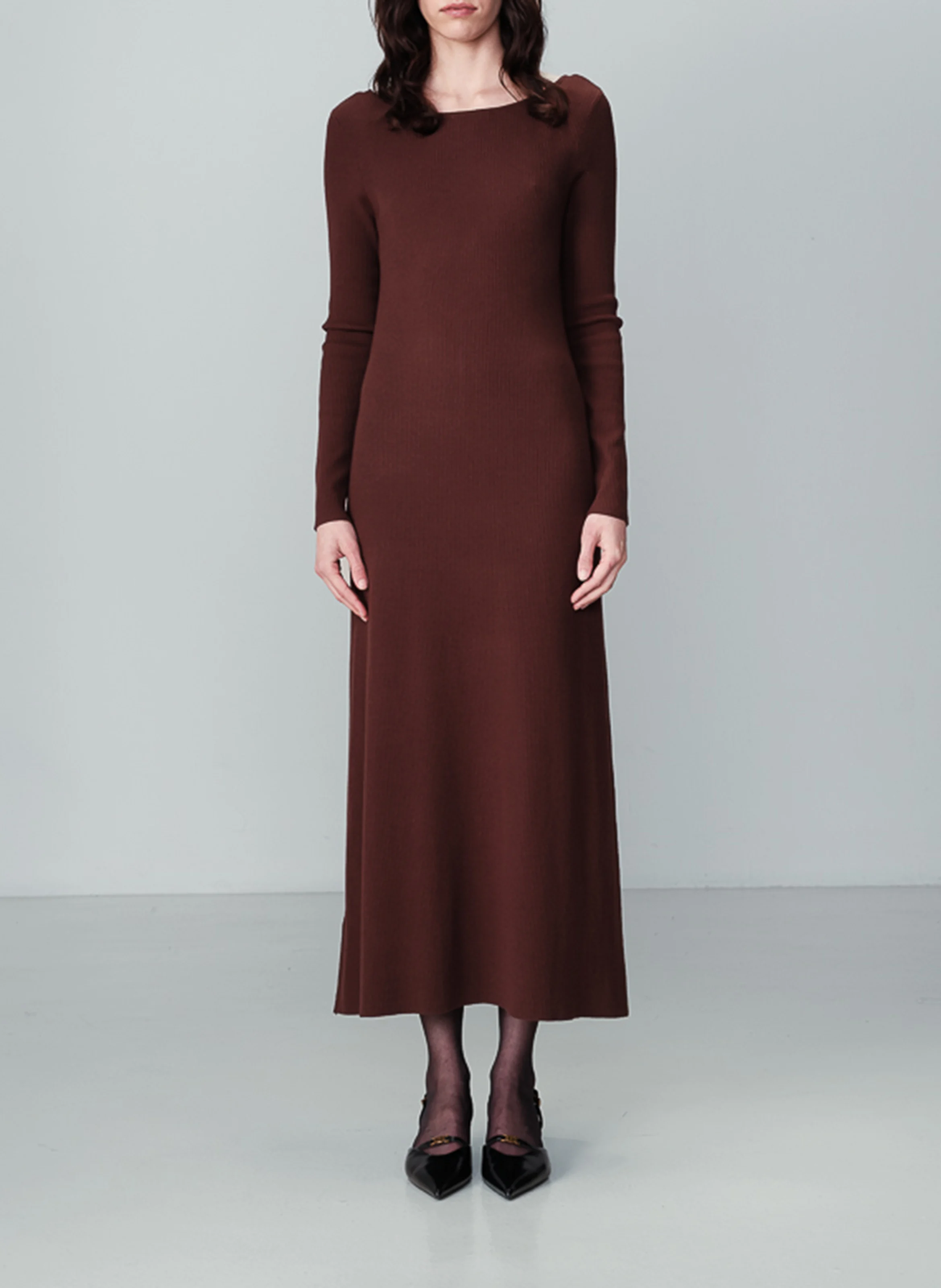 NATHALIE - Robe longue à encolure ronde | Marron