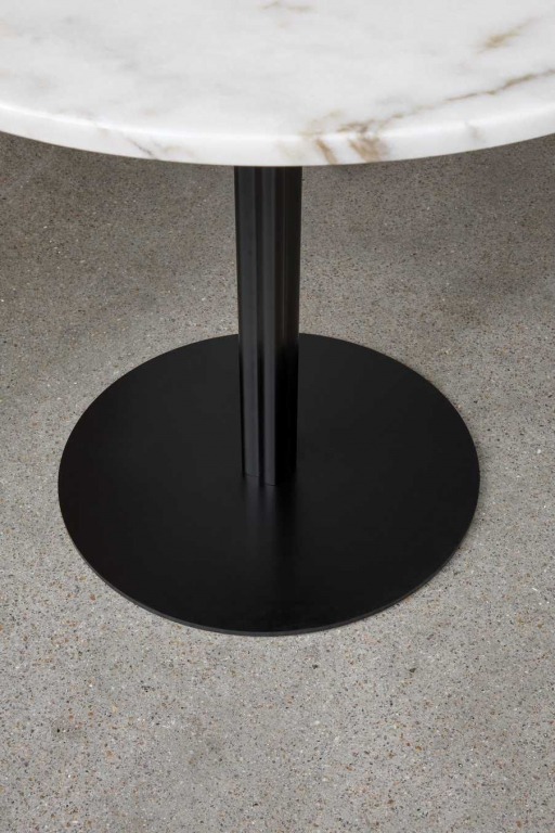 Audo Copenhagen Harbour Column tafel Ø80 zwart linoleum
