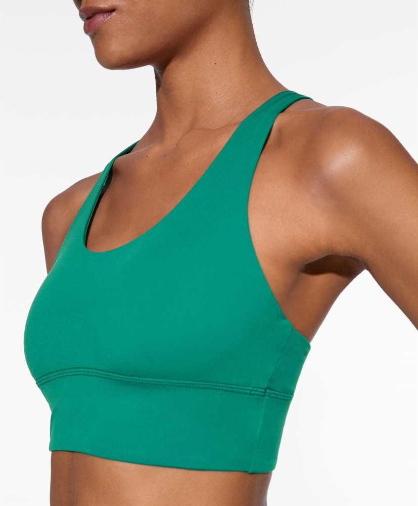 Sutiã esportivo com suporte médio para os seios.