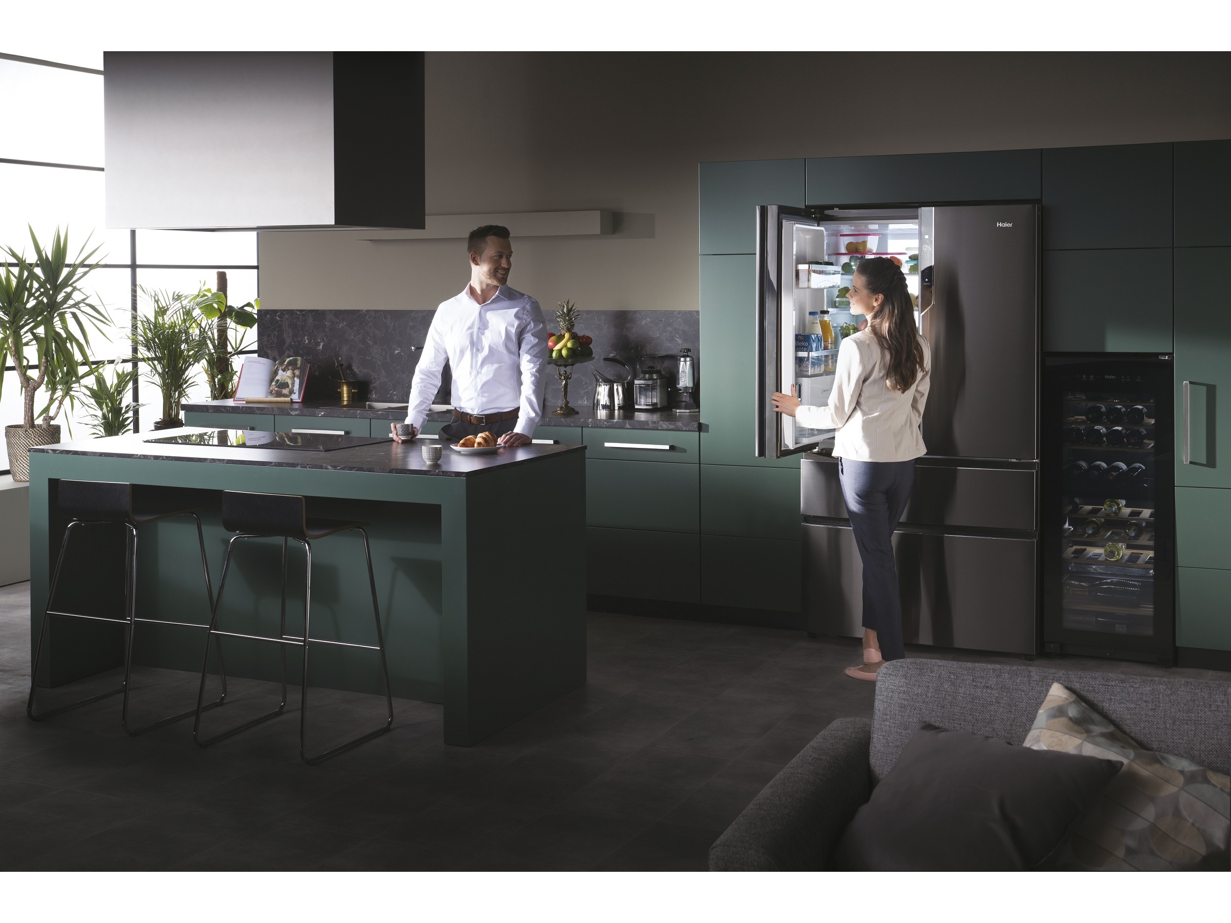 FRIGORÍFICO AMERICANO HAIER HB26FSNAAA ICONIC BLACK E 750L