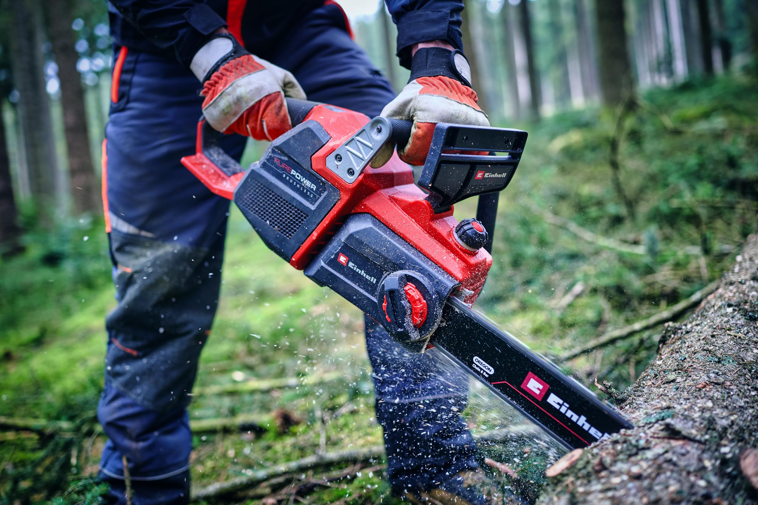 Einhell Professional Tronçonneuse sans fil GP-LC 36/40 Li BL-Solo (36 V, longueur de coupe 38 cm, moteur sans charbon, vitesse de chaîne de 19 m/s, lu