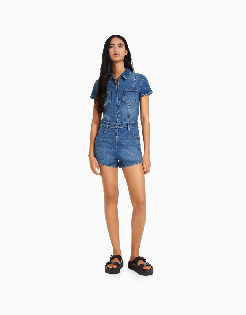 Macacão jeans com zíper