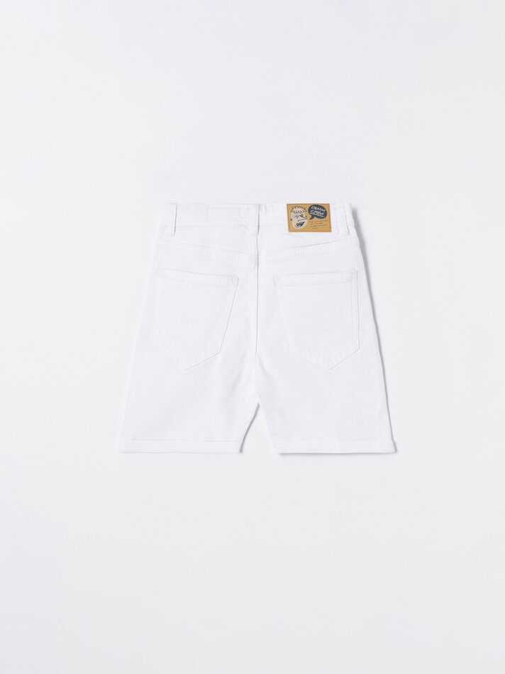 Bermuda jeans com rasgos - Branca