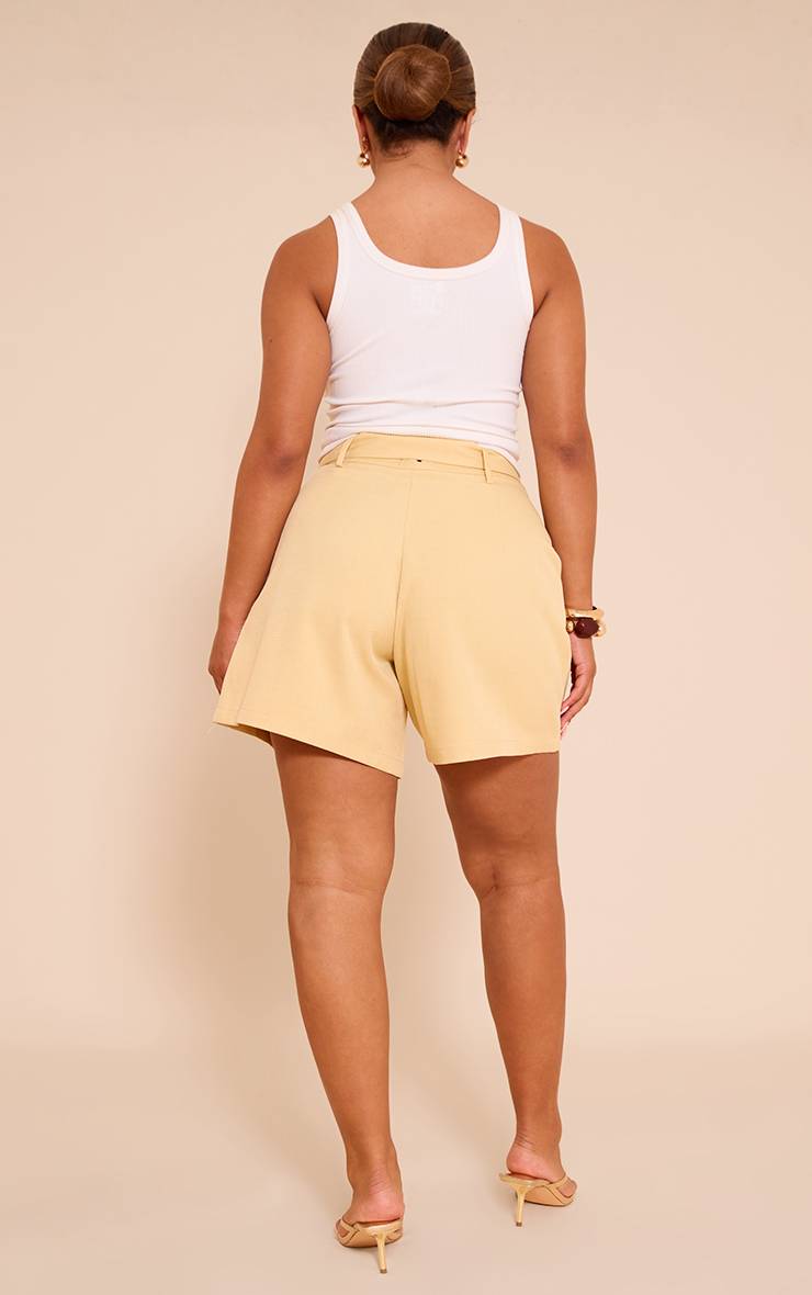 Butter Yellow Short En Jean Tailleur À Bordure Dorée Ondulée Shape
