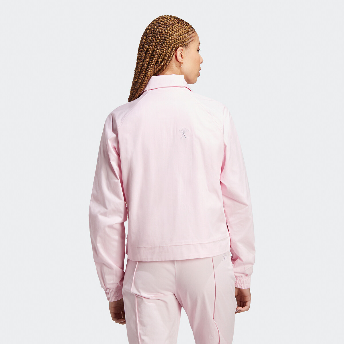 Roupas esportivas Adidas<br>Colete com estampa inspirada em cristais de cura