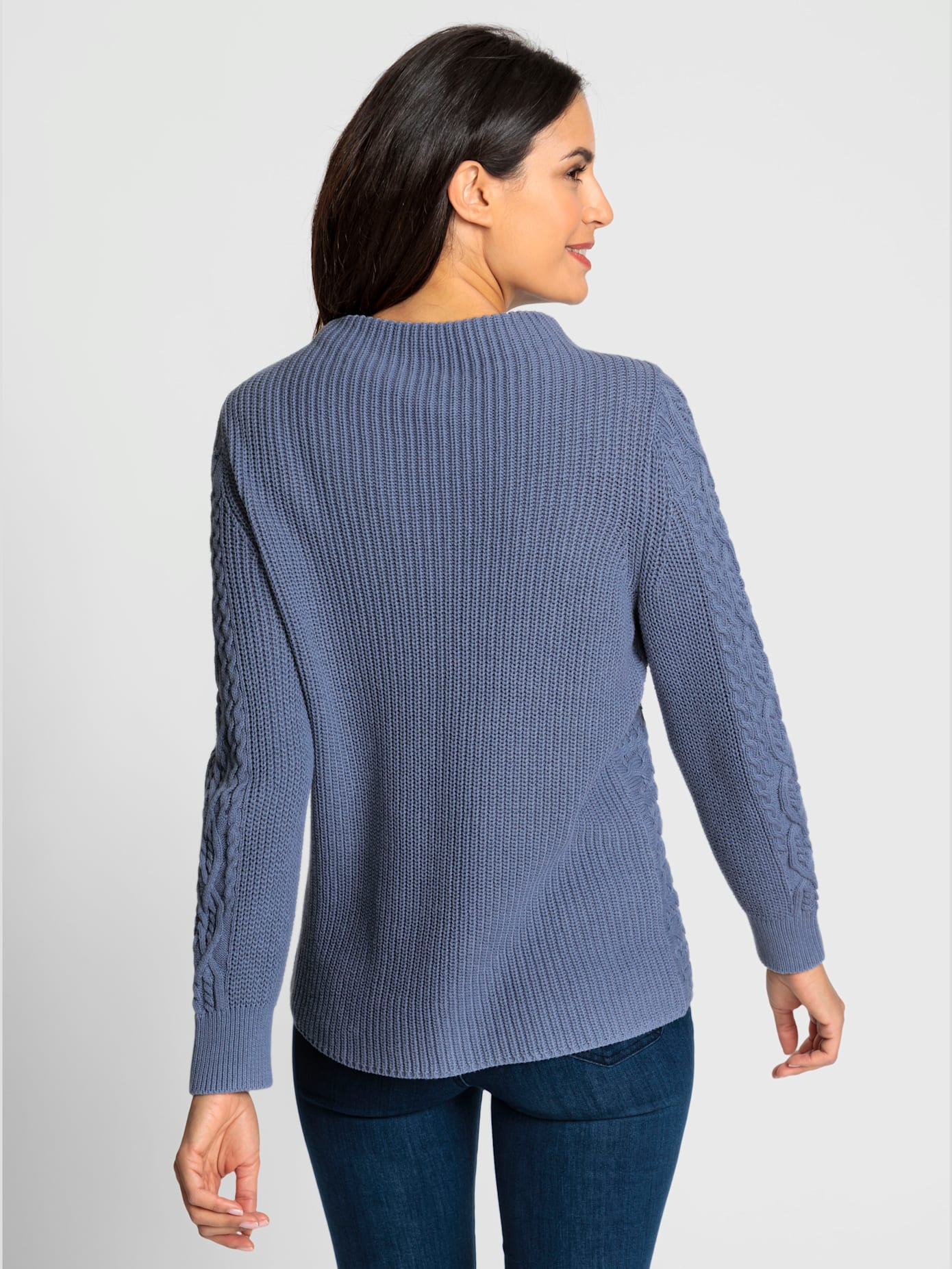 Pull superbe motif torsadé