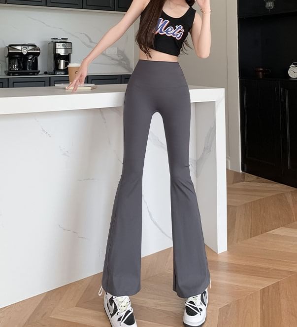evanesce - Effen yogabroek met hoge taille en flared broek