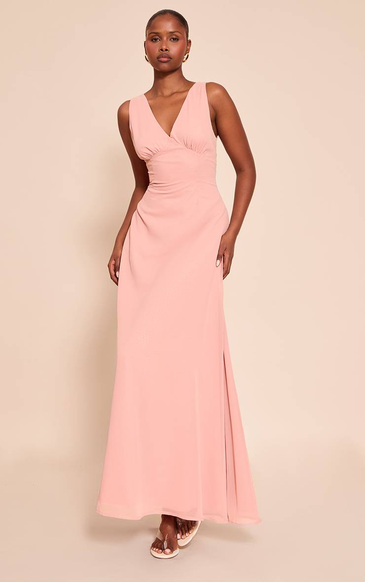 Rose Pâle Robe Longue En Mousseline Sans Manches À Décolleté Plongeant