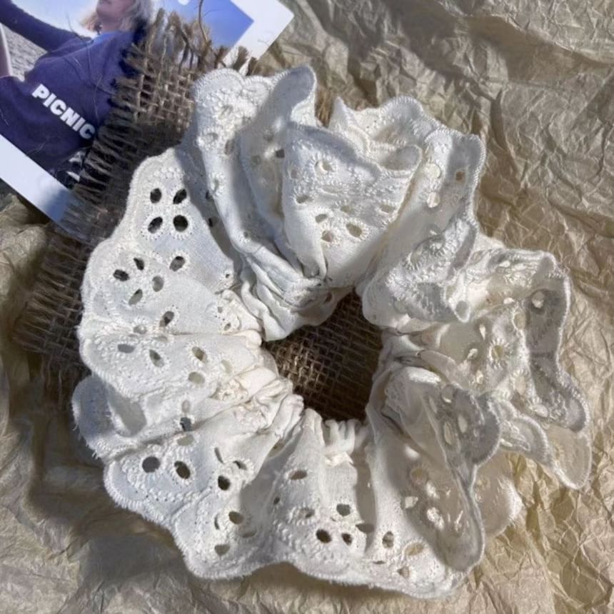 Chimerro - Effen Scrunchie met oogjes en kant / Haarspeld met strik