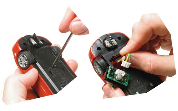 Scalextric C8515 - Digital Easy Fit Plug - Std.