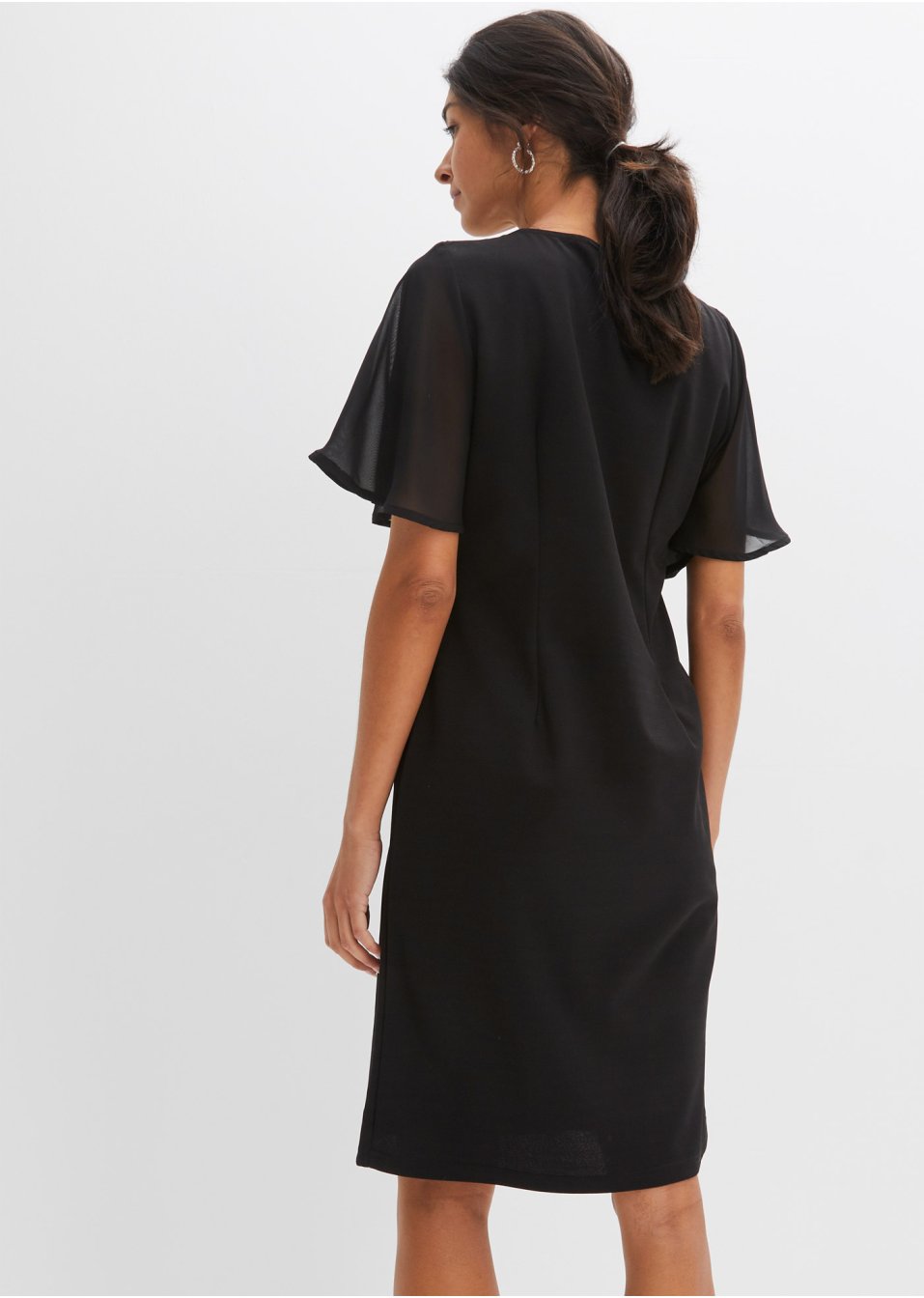 Robe avec manches en chiffon
