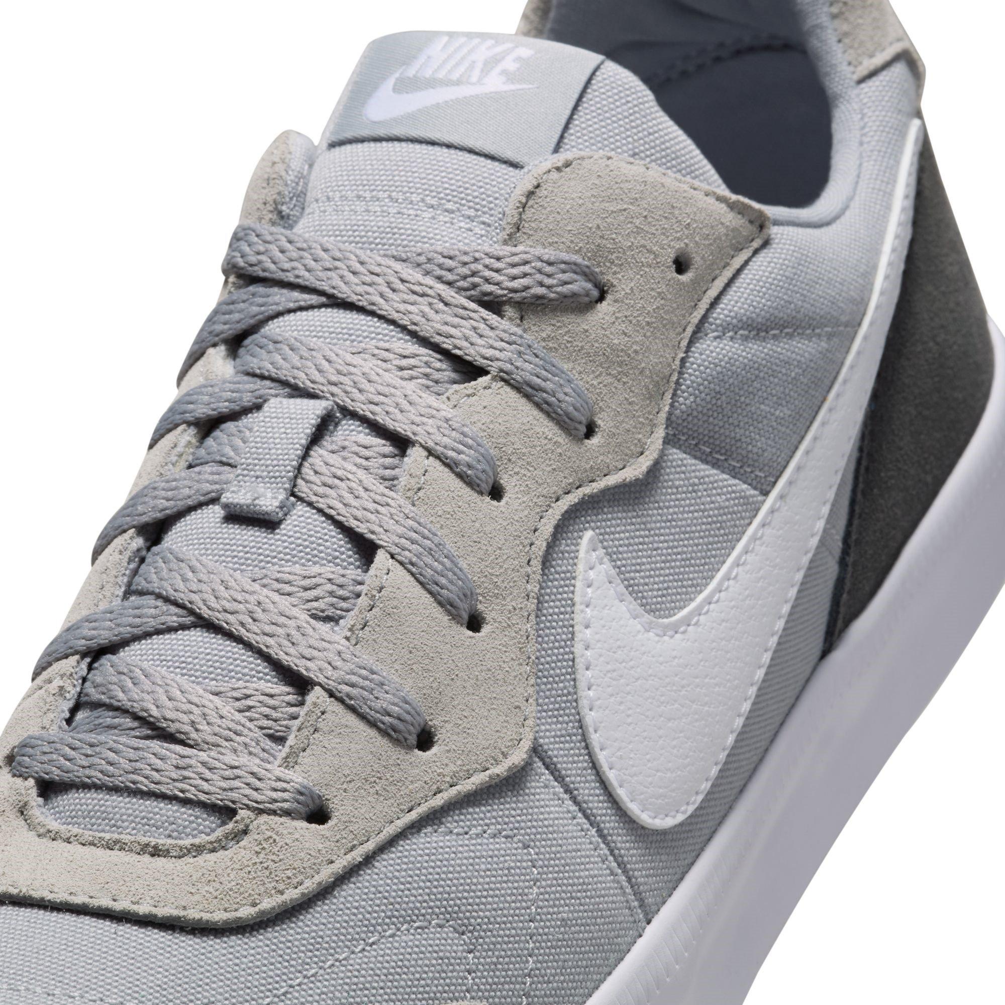 Nike Tiempo Sneakers Mens