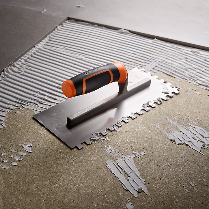Platoir à colle carrelage 28 x 12 cm U 9 mm Magnusson