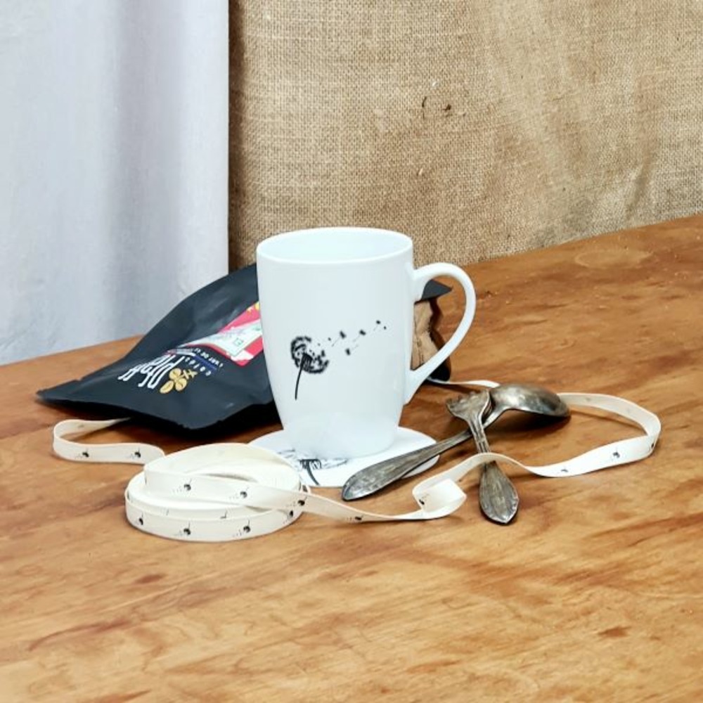 Coffret d'un caféier avec son mug de fabrication française