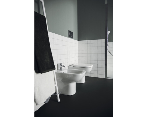 Ideal Standard i.life Een staand toilet, randloos, glanzend wit, zonder toiletzitting, T452501