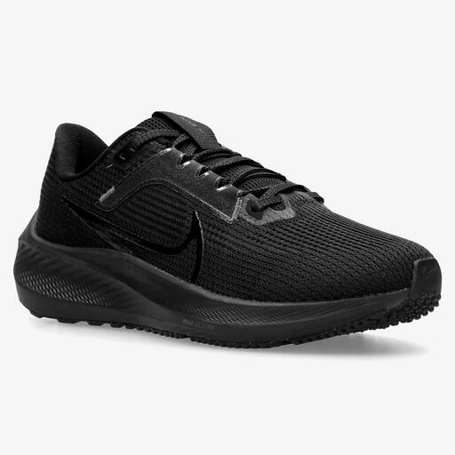 Nike Pegasus 40
