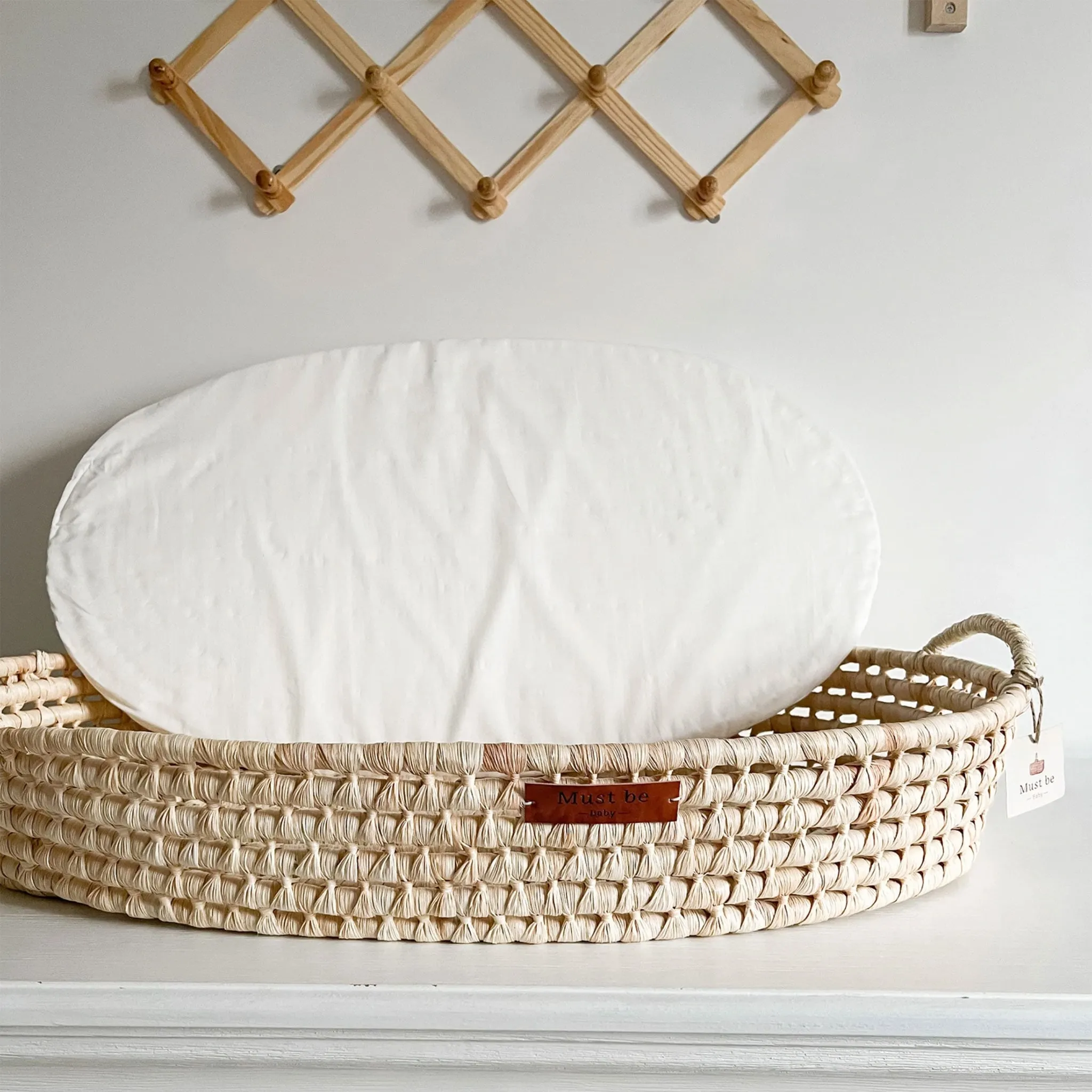 Must Be Baby Panier en Rotin à Langer et Matelas