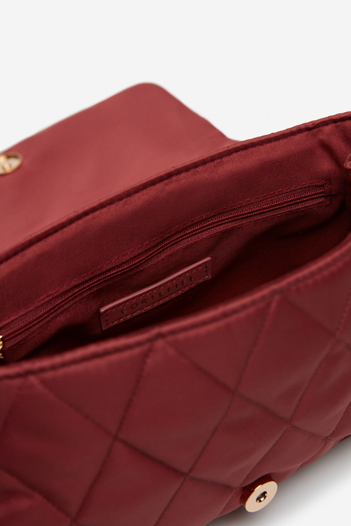 Bolsa de ombro acolchoada com aba - Rosa