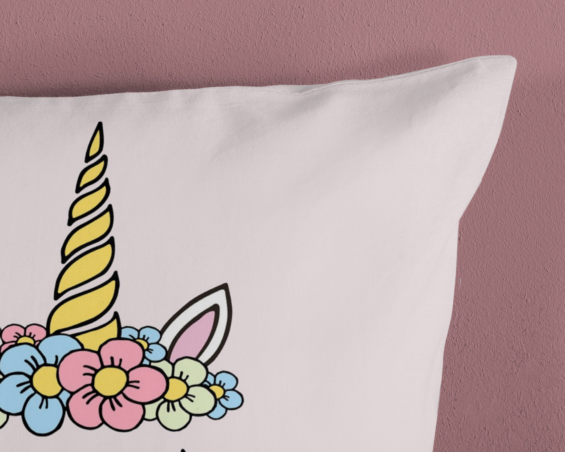 PURE luxury collection Kinderbettwäsche »Mandy« 2 Stk. tlg. Mikrofaser, 135x200, pflegeleicht, Wende, Mädchen, Einhorn, Regenbogen