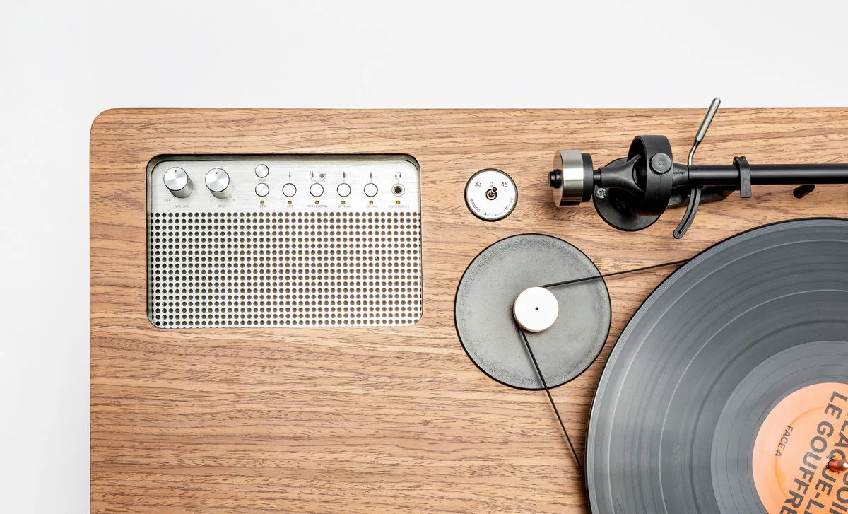 La Boîte Concept LX Platine Noyer Enceintes connectées