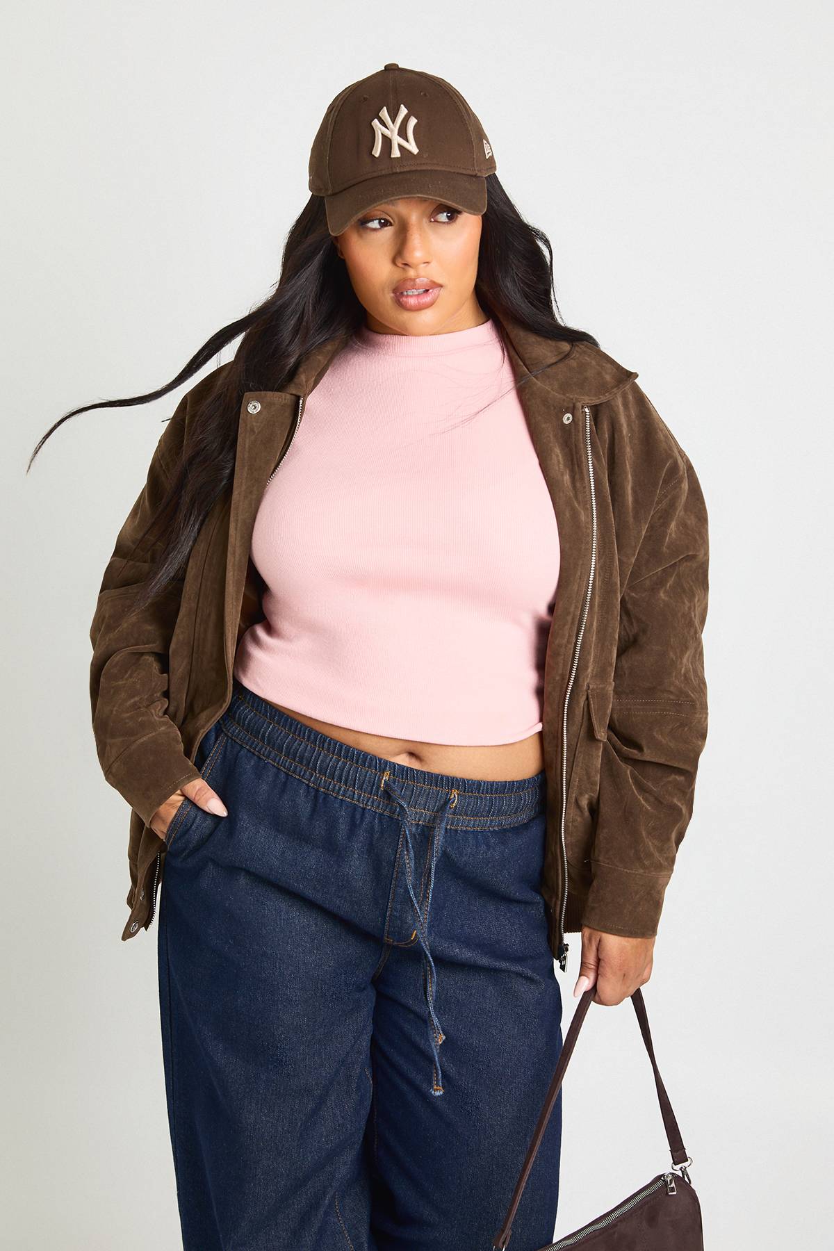 boohoo Haut Ajusté Côtelé À Manches Courtes Grande Taille