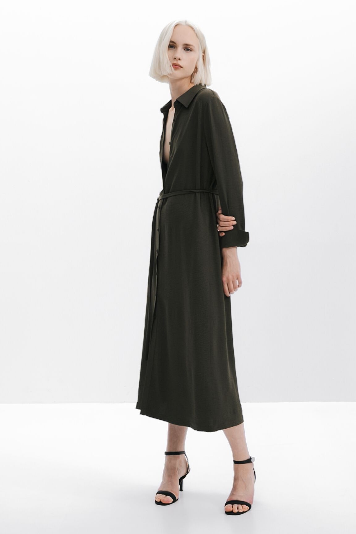 Vestido longo tipo camisa