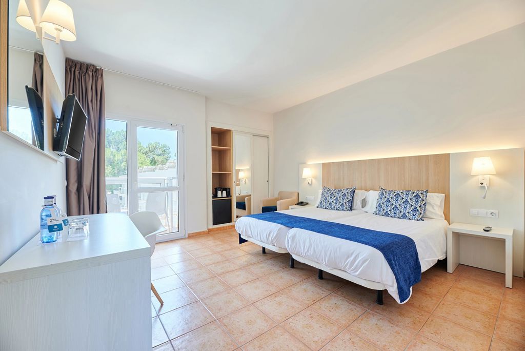 Fly & Go AluaSun Marbella Park Halfpension Plus - Hotel
