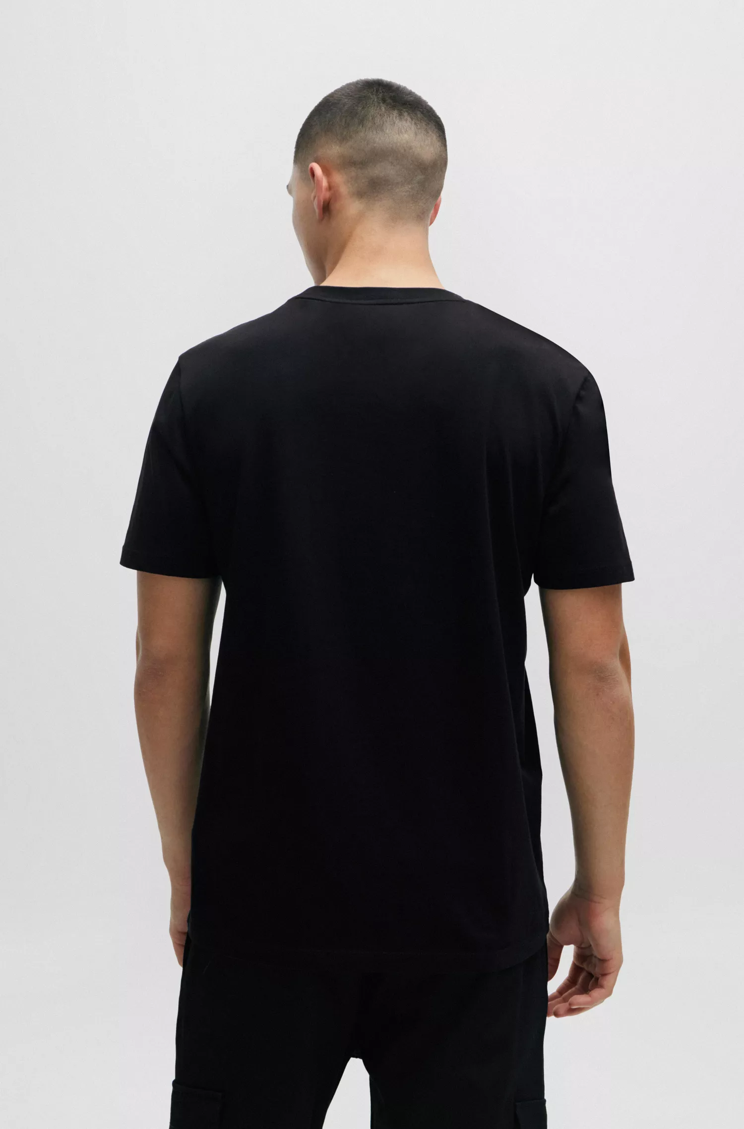 Camiseta HUGO vermelha de algodão com modelagem regular e logo de chama.