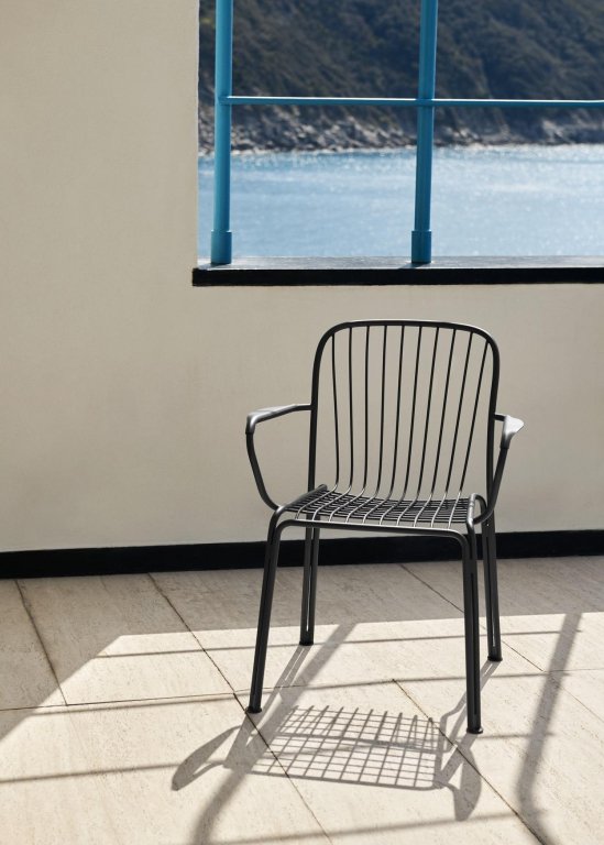 &tradition Thorvald tuinstoel met armleuningen Warm Black