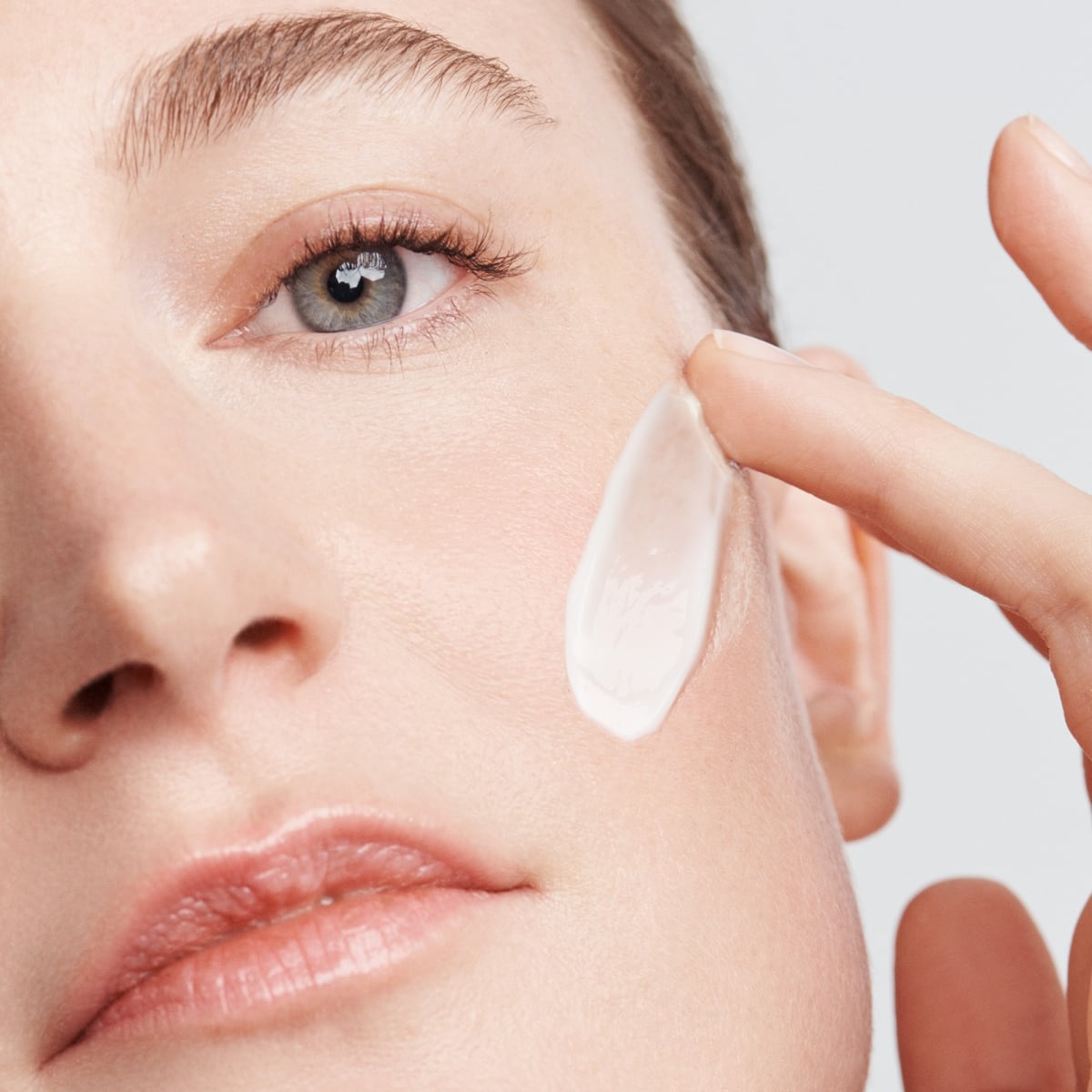 CLARINS Calm-Essentiel Émulsion ApaisanteA l’Extrait de Sauge Sclarée