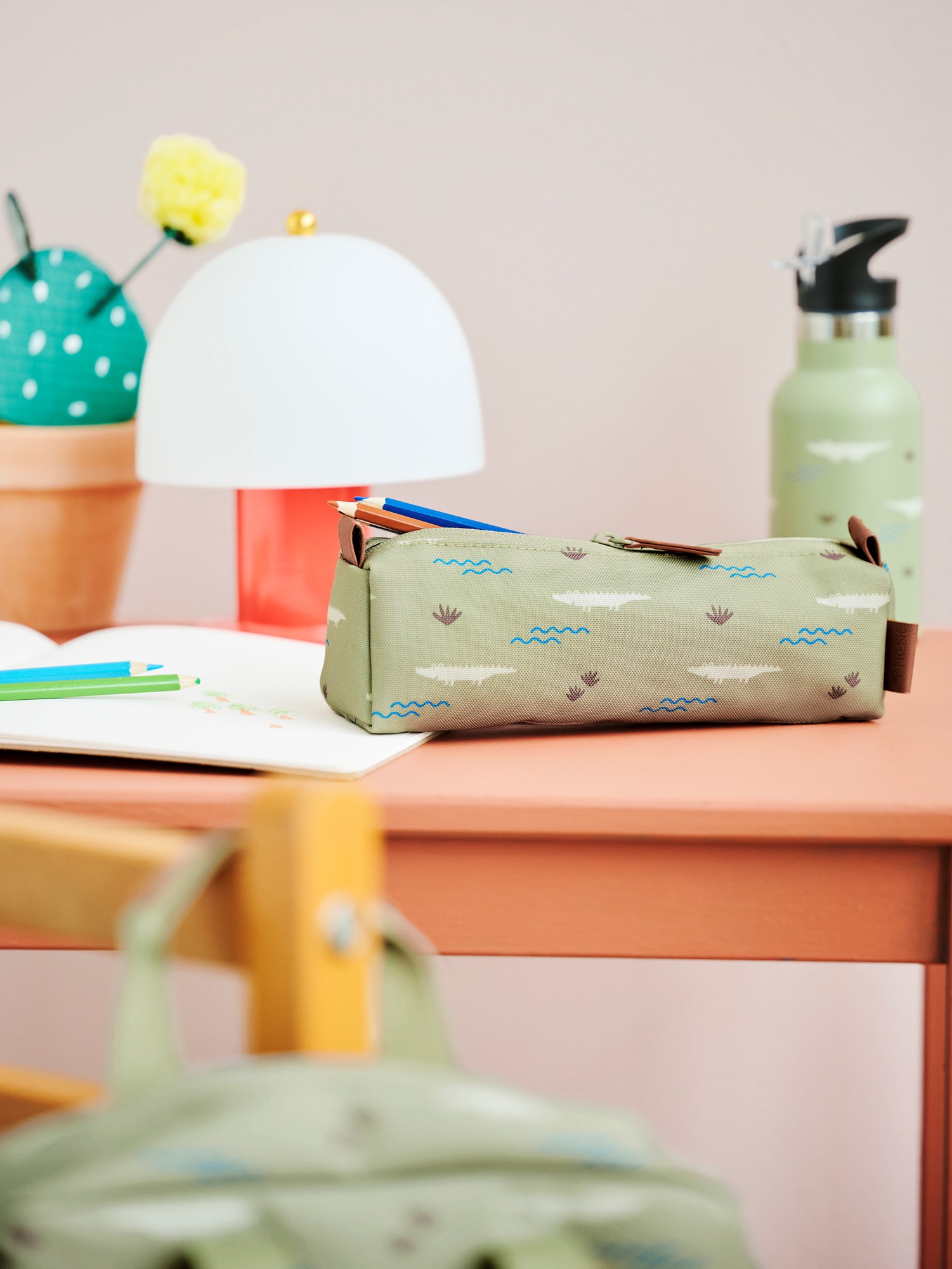 Penalhus | 22 x 5 x 5 cm. | Moss Green | Fresk
