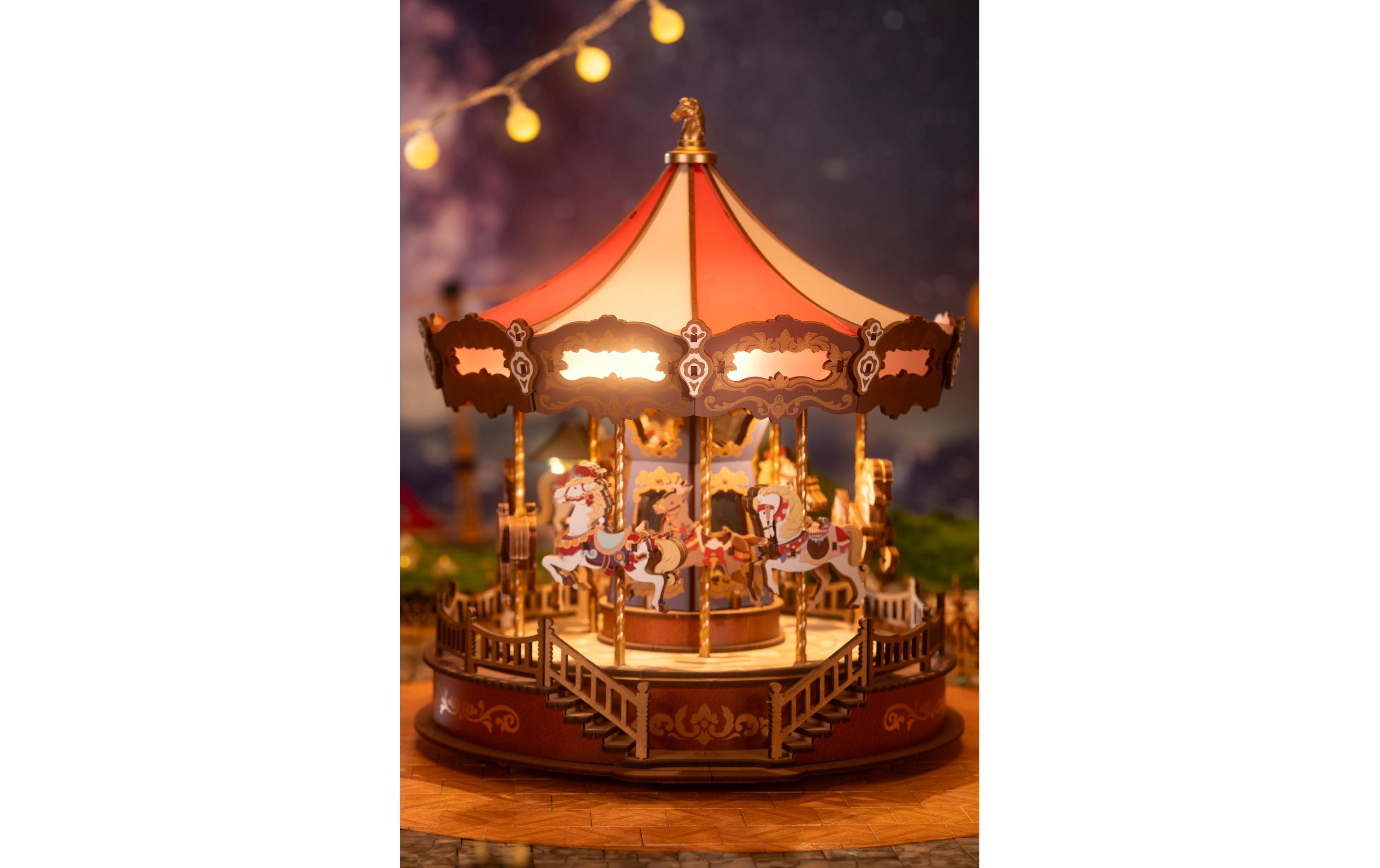 Bausatz Klassisches Karussell3D-Puzzle aus lasergeschnittenen Holzteilen