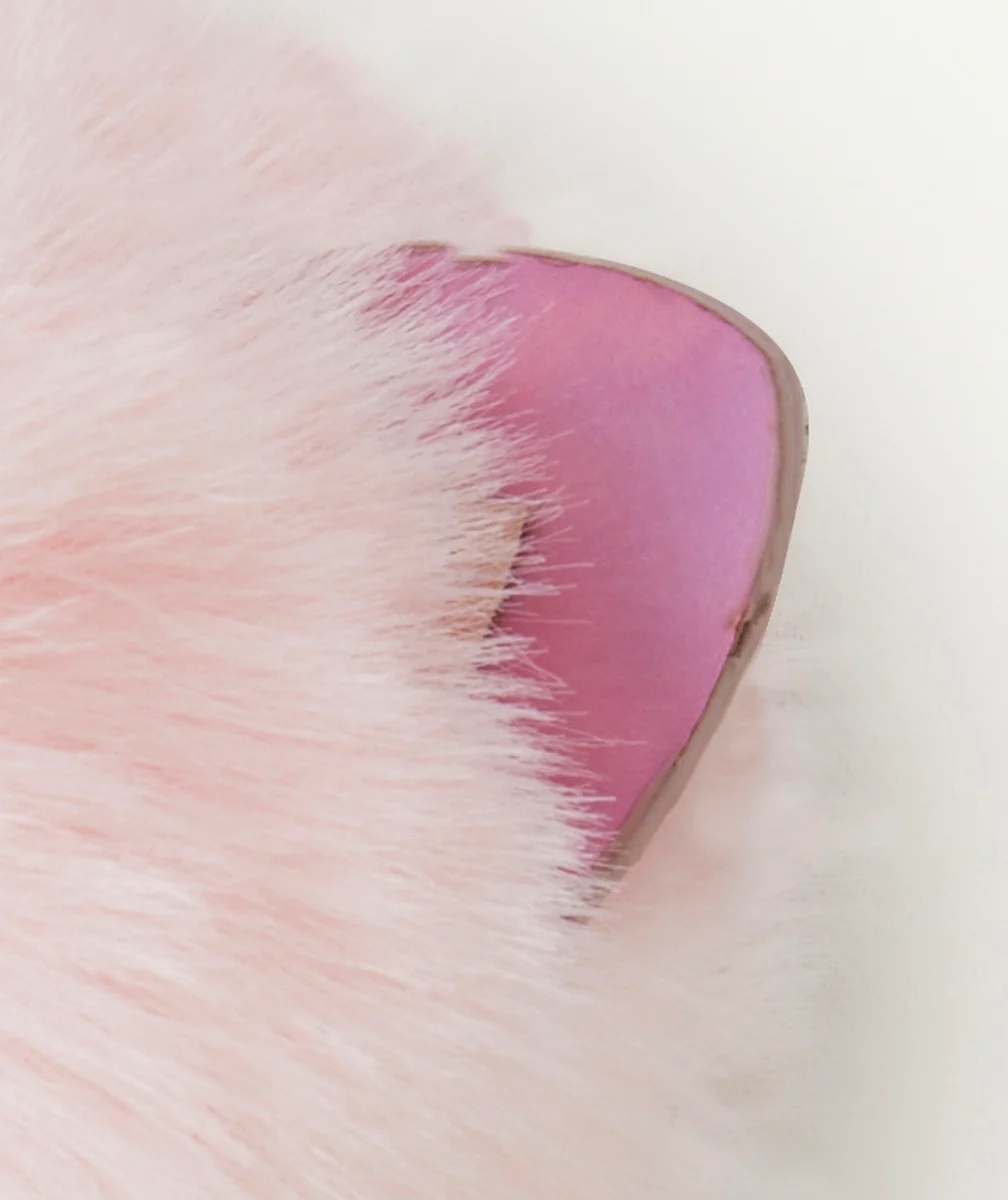 PORTE-CLÉS AVEC POMPON ROSE AVEC OREILLES DE CHAT