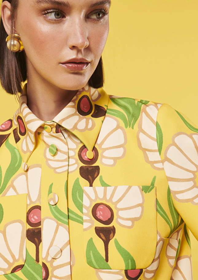 Top Thadeajaune à motif fleurs