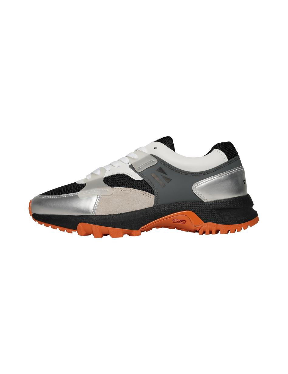 SNEAKER STYLE CHOICE W LM