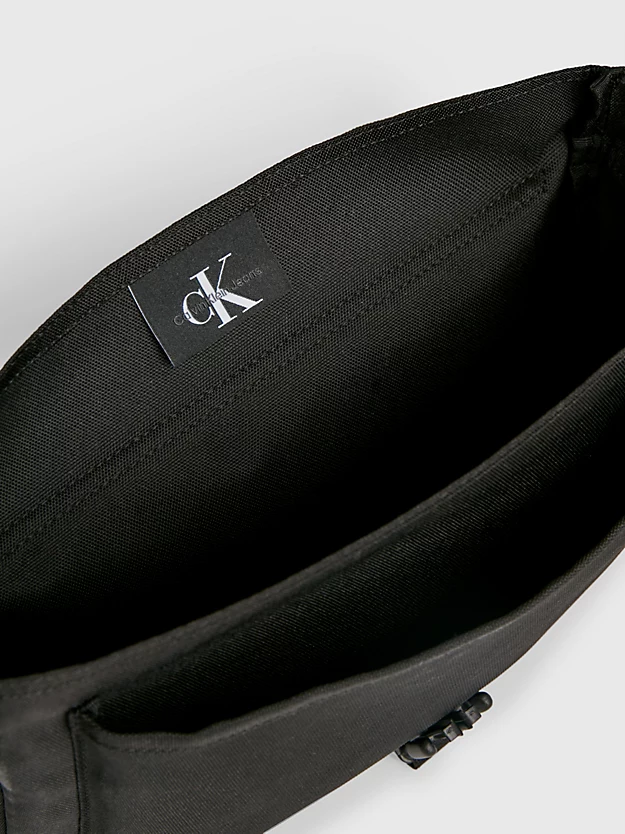 Bolsa a tiracolo com logotipo
