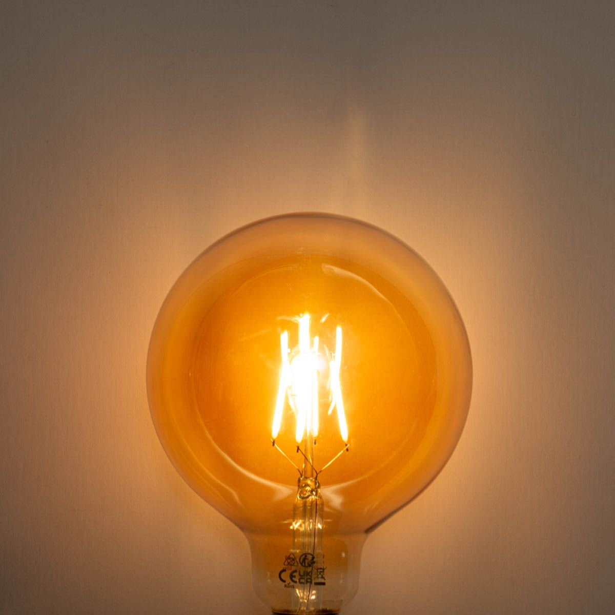 Set van 5 E27 dimbare LED lampen goud G125 4,9W 450 lm 2200K
