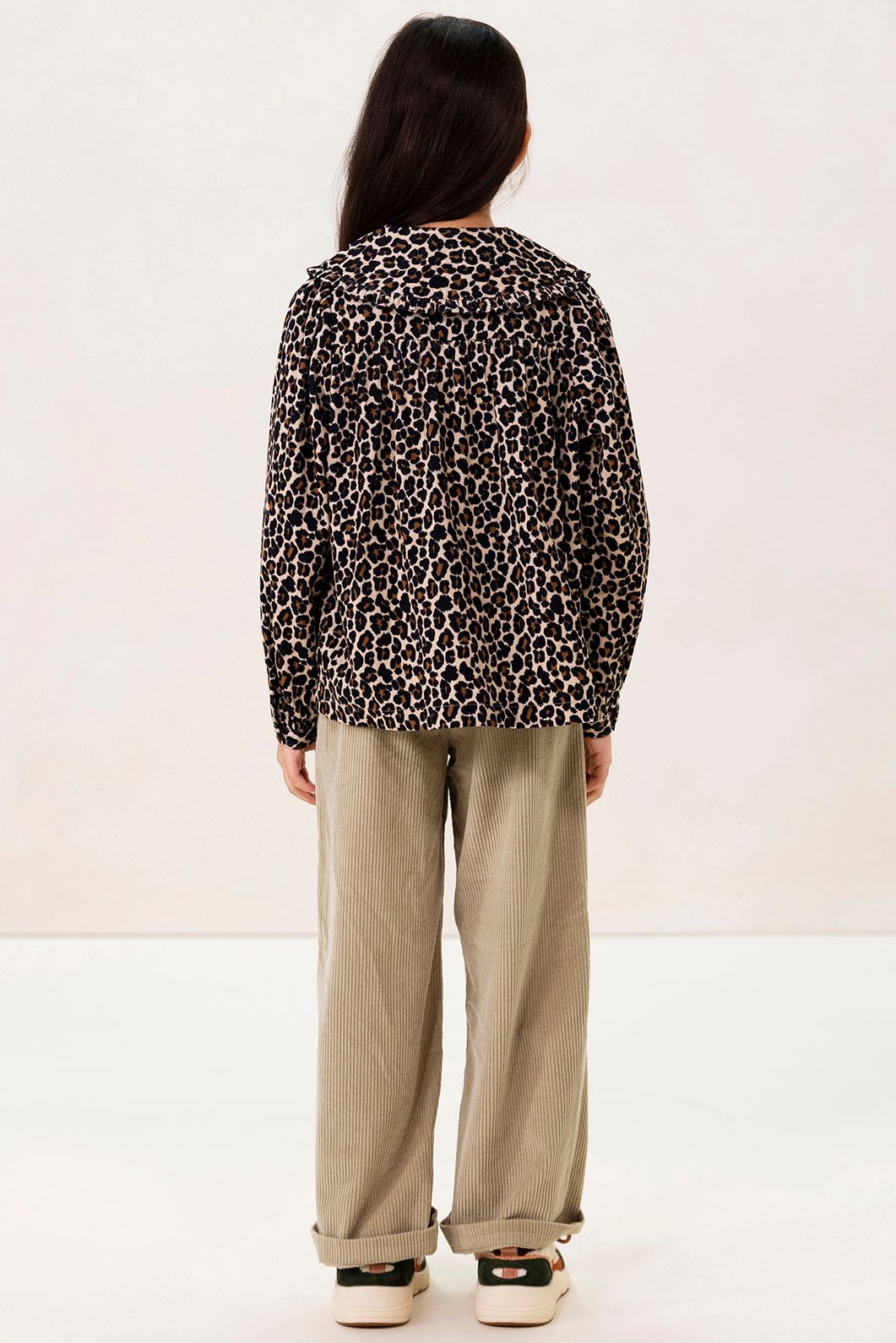 Lichtbruine blouse met leopard print