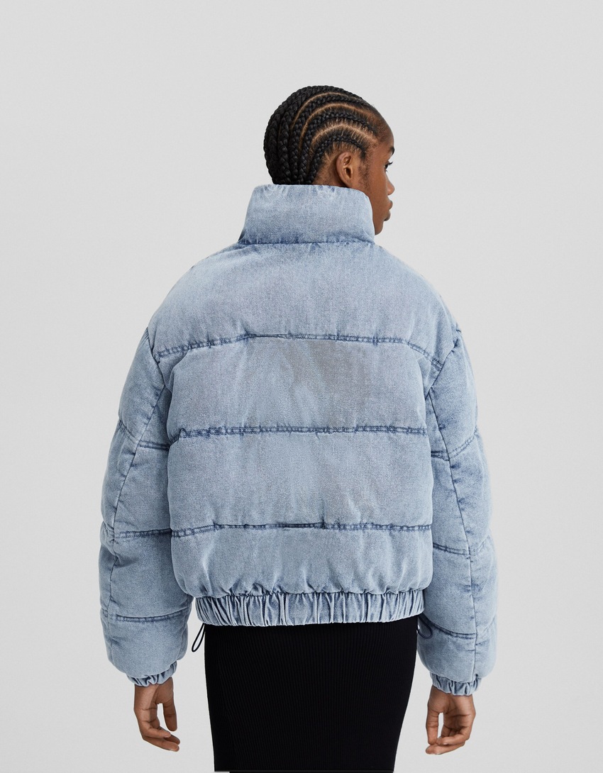 Jaqueta puffer jeans