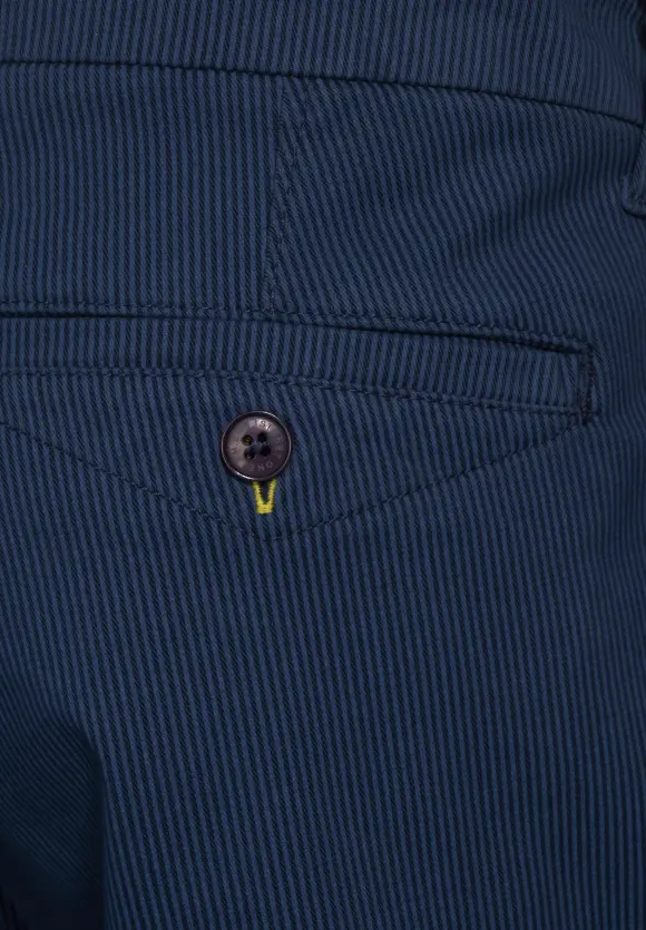 Slim Fit Shorts mit Print - navy blue