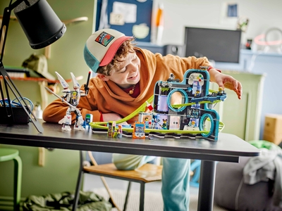 LEGO Achtbaan in Robotwereld (60421)