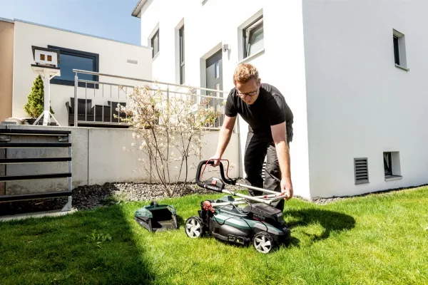Metabo RM 36-18 LTX BL 36 - Græsslåmaskine - ledningfri - 18 V - 4000 opm - 36 cm - 12.6 kg - SOLO